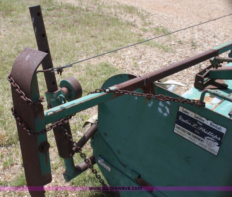 image for item H2069 Layton D550 Super paver