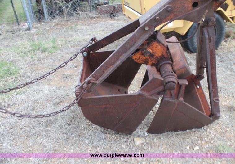 image for item H2070 1969 Bantam T350 18 ton crane truck