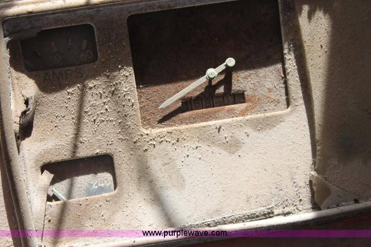 image for item H2070 1969 Bantam T350 18 ton crane truck