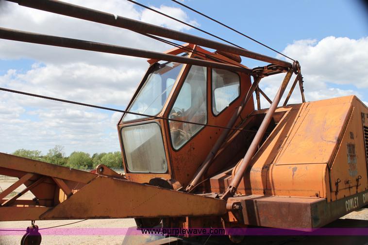 image for item H2070 1969 Bantam T350 18 ton crane truck