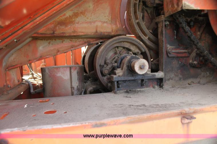 image for item H2070 1969 Bantam T350 18 ton crane truck