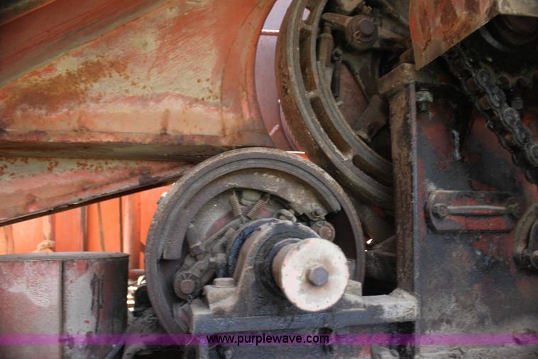 image for item H2070 1969 Bantam T350 18 ton crane truck