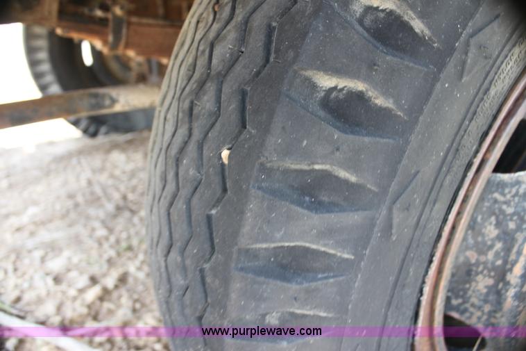 image for item H2070 1969 Bantam T350 18 ton crane truck