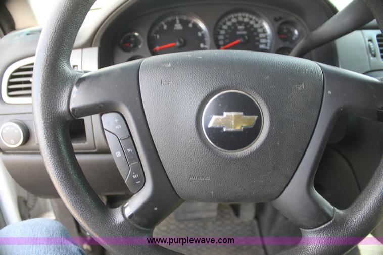 image for item H2086 2008 Chevrolet Tahoe SUV