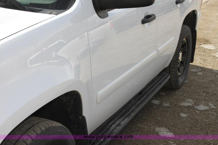 image for item H2086 2008 Chevrolet Tahoe SUV