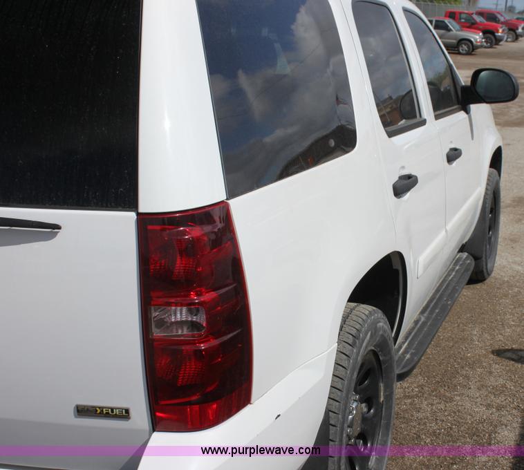 image for item H2086 2008 Chevrolet Tahoe SUV