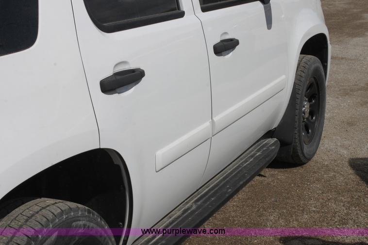 image for item H2086 2008 Chevrolet Tahoe SUV