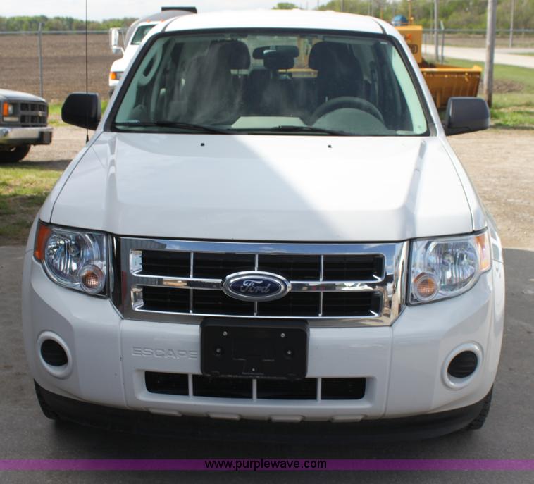 image for item H2088 2011 Ford Escape XLS SUV