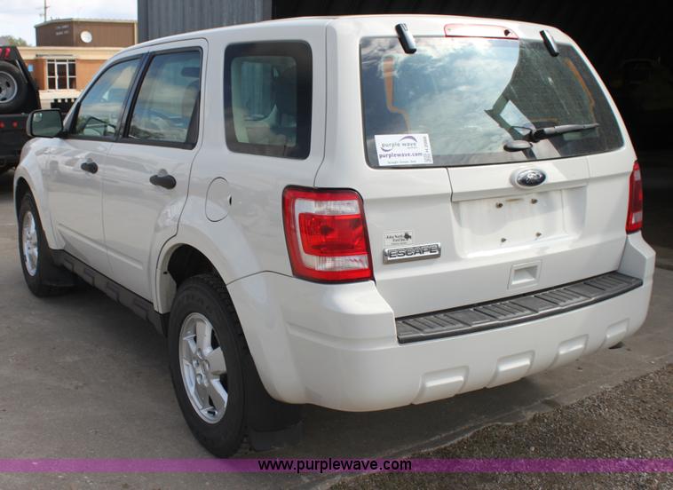 image for item H2088 2011 Ford Escape XLS SUV
