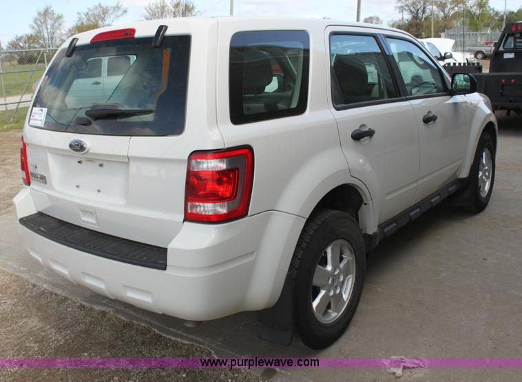 image for item H2088 2011 Ford Escape XLS SUV