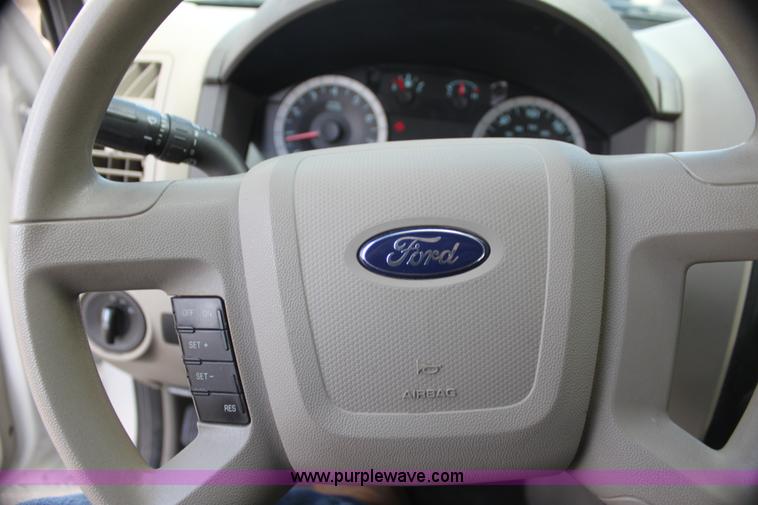 image for item H2088 2011 Ford Escape XLS SUV