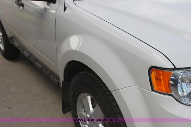 image for item H2088 2011 Ford Escape XLS SUV