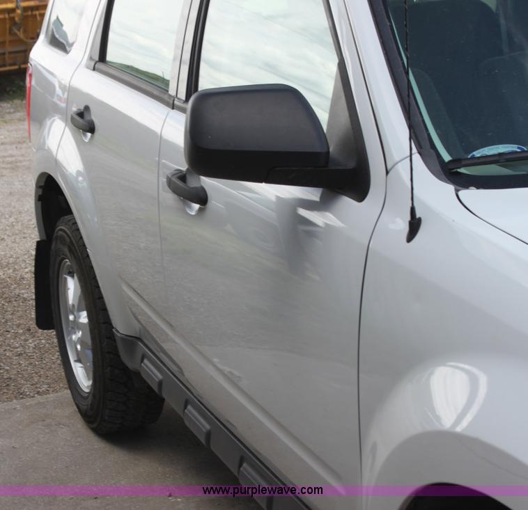 image for item H2088 2011 Ford Escape XLS SUV