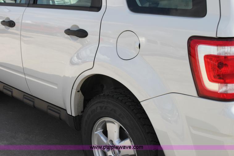 image for item H2088 2011 Ford Escape XLS SUV