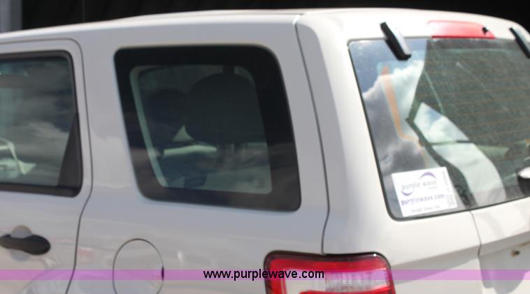 image for item H2088 2011 Ford Escape XLS SUV