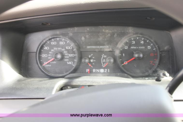 image for item H2089 2010 Ford Crown Victoria Police Interceptor