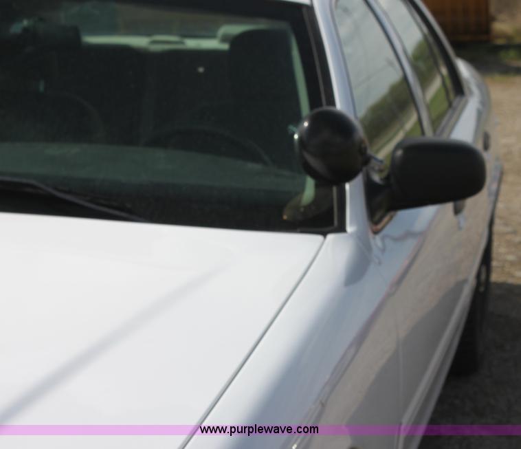 image for item H2089 2010 Ford Crown Victoria Police Interceptor