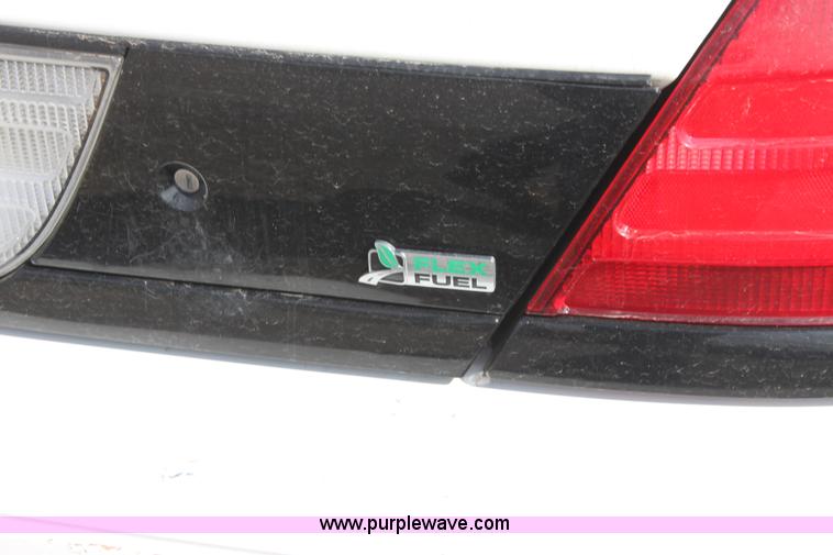 image for item H2089 2010 Ford Crown Victoria Police Interceptor