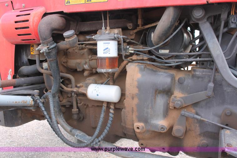 image for item H5654 1995 Massey-Ferguson 253 tractor