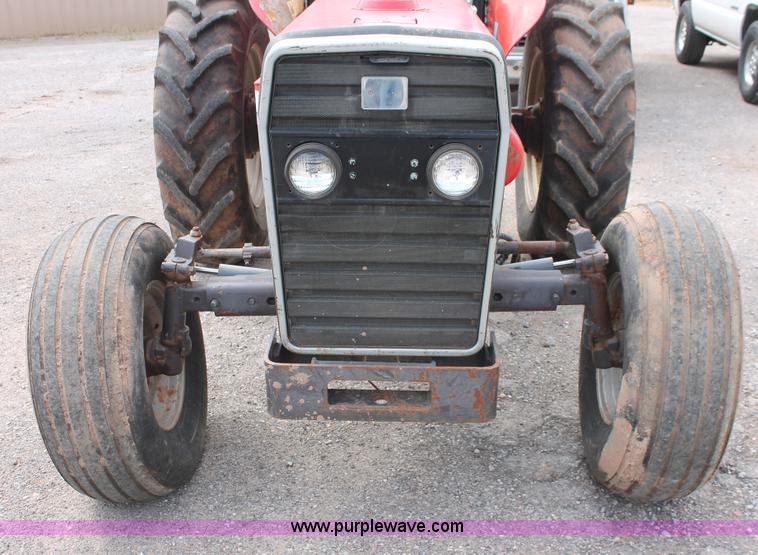 image for item H5654 1995 Massey-Ferguson 253 tractor