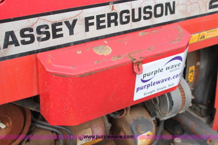 image for item H5654 1995 Massey-Ferguson 253 tractor
