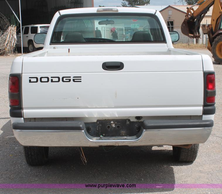 image for item H5656 1999 Dodge Ram 1500 pickup truck