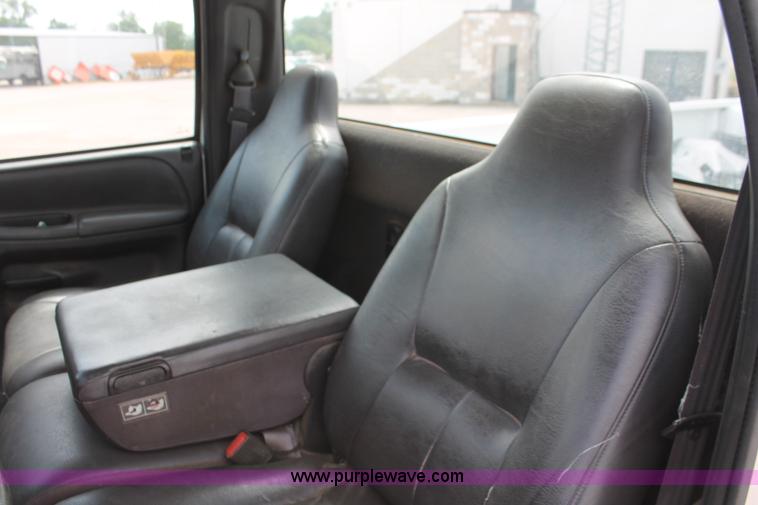 image for item H5656 1999 Dodge Ram 1500 pickup truck