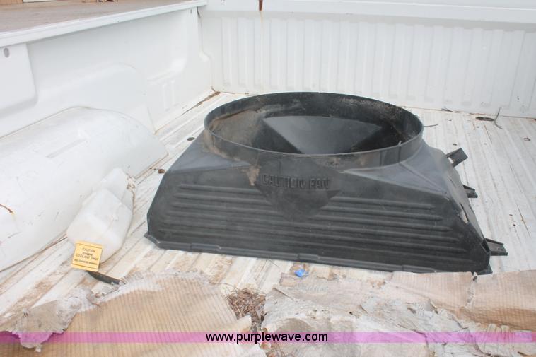 image for item H5656 1999 Dodge Ram 1500 pickup truck