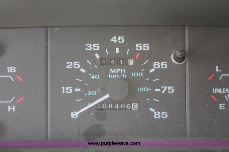 image for item H5660 1994 Ford Ranger XLT SuperCab pickup truck