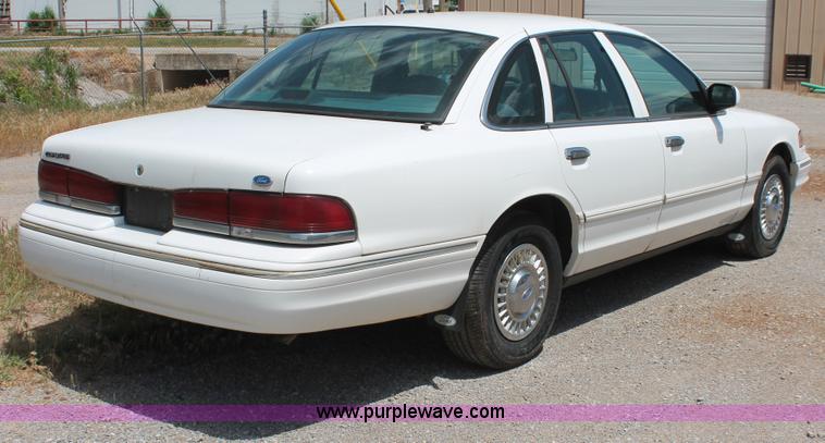 image for item H5661 1996 Ford Crown Victoria Police Interceptor