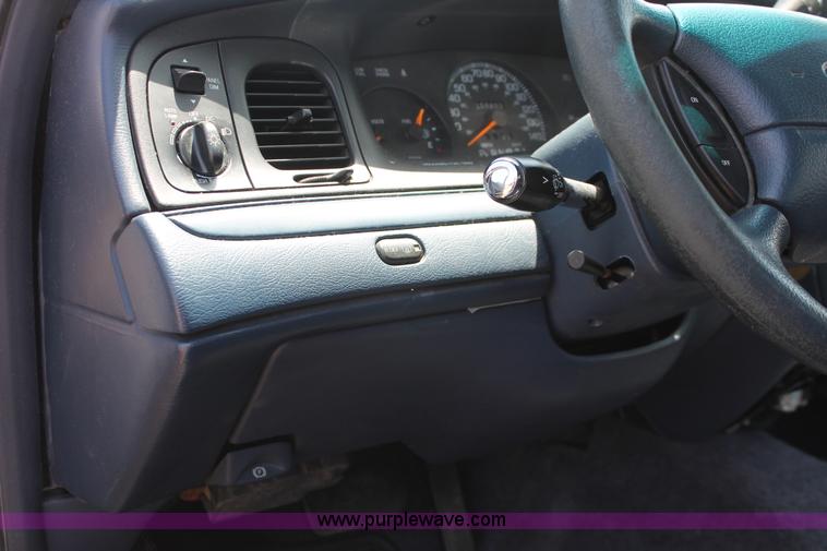 image for item H5661 1996 Ford Crown Victoria Police Interceptor