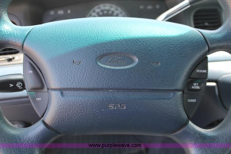 image for item H5661 1996 Ford Crown Victoria Police Interceptor