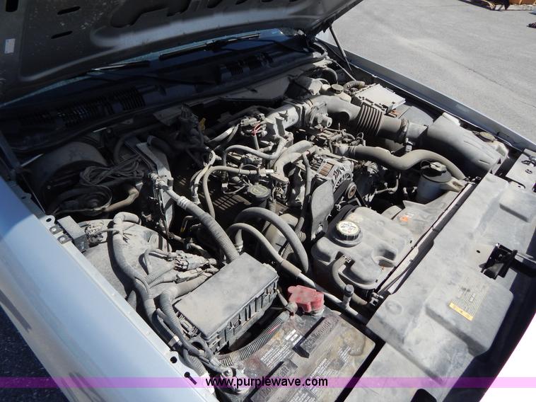 image for item I1057 2006 Ford Crown Victoria Police Interceptor