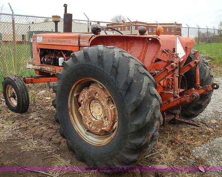 image for item I3653 1967 Allis Chalmers D17 Series IV tractor