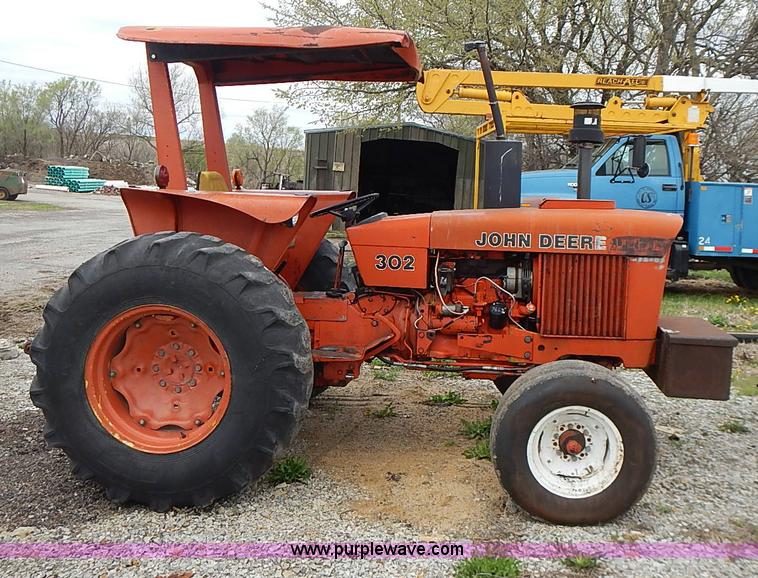 image for item I3654 John Deere 302-D tractor