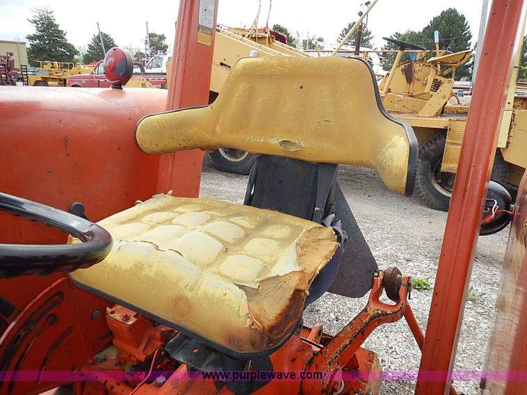 image for item I3654 John Deere 302-D tractor