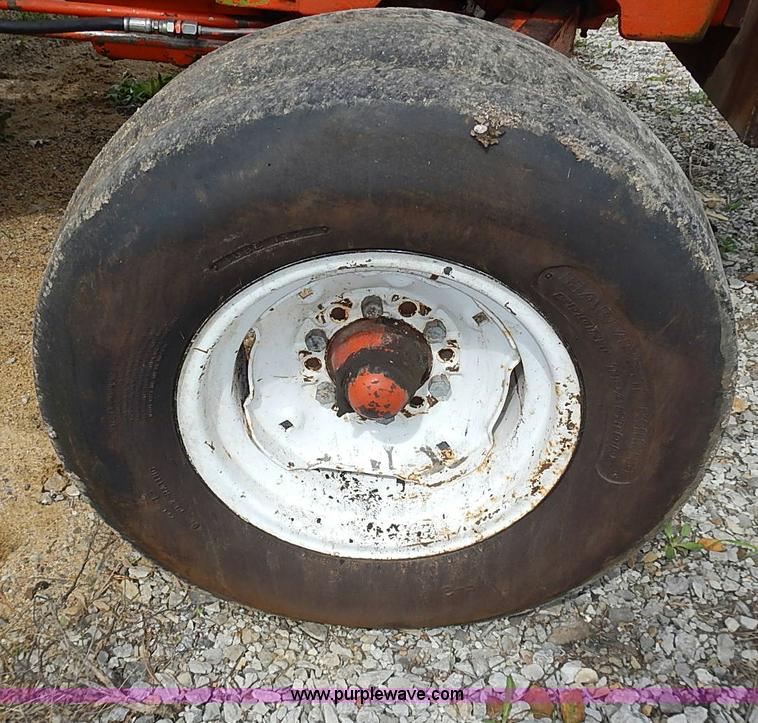 image for item I3654 John Deere 302-D tractor