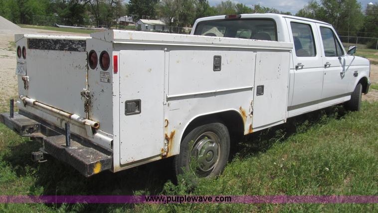 image for item I7019 1997 Ford F350 XL Crew Cab utility truck