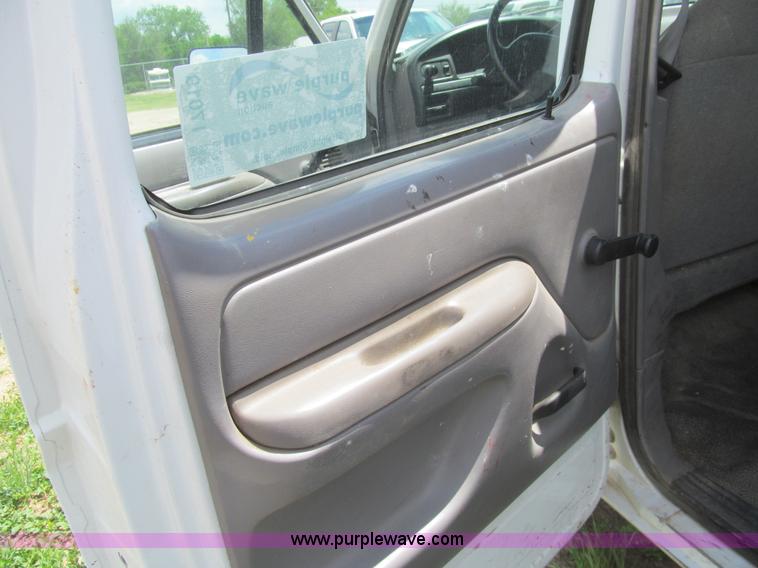 image for item I7019 1997 Ford F350 XL Crew Cab utility truck