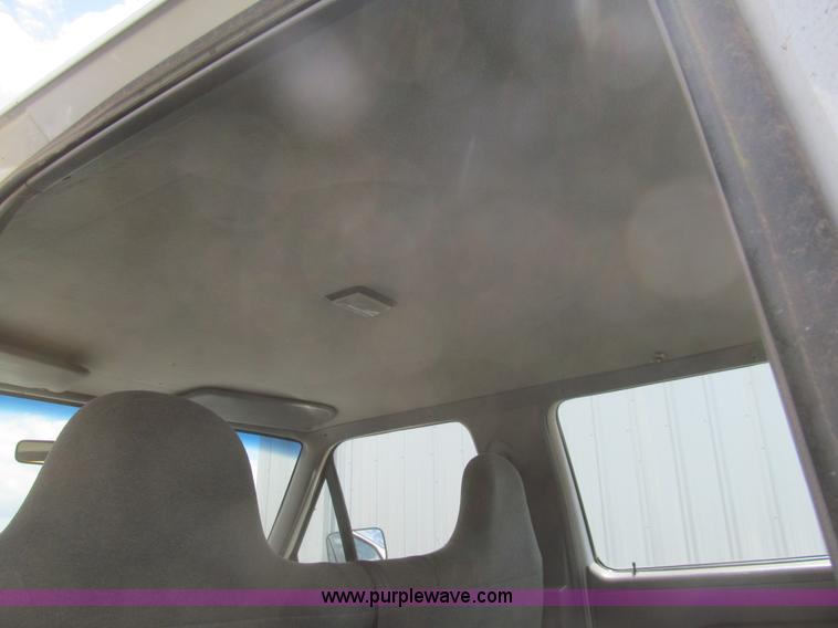 image for item I7019 1997 Ford F350 XL Crew Cab utility truck