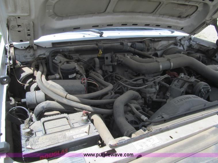 image for item I7019 1997 Ford F350 XL Crew Cab utility truck