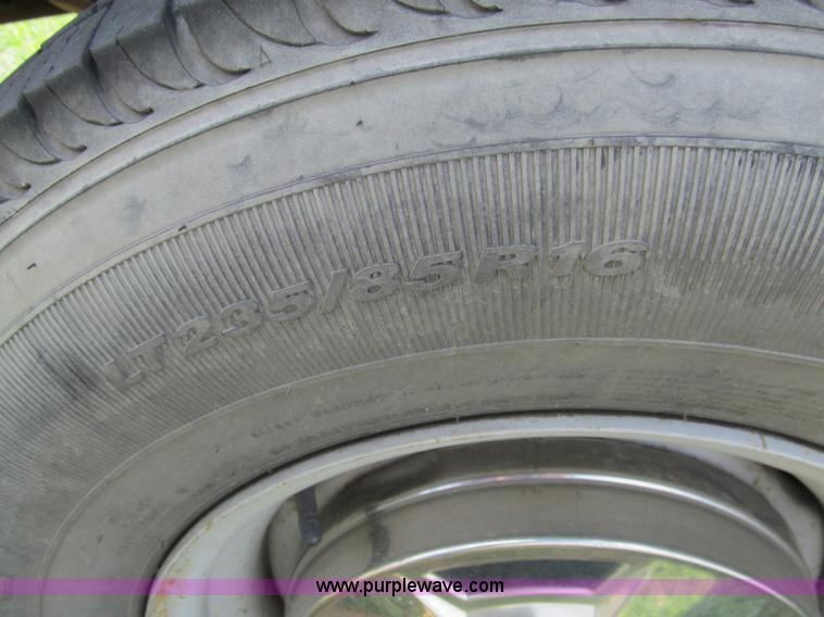 image for item I7019 1997 Ford F350 XL Crew Cab utility truck