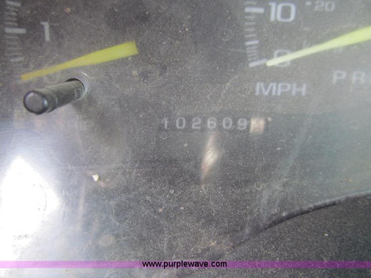 image for item I7020 1997 Chevrolet 1500 pickup truck