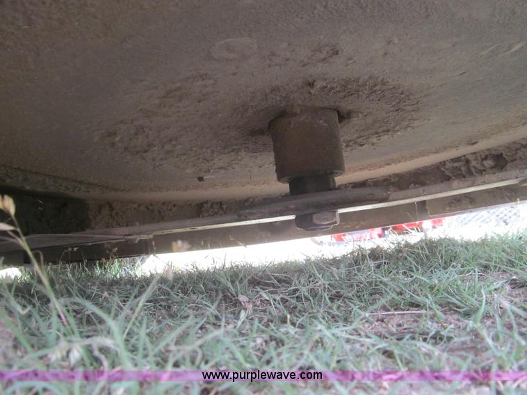 image for item I7021 1998 Heckendorn 9836HE Hydro lawn mower