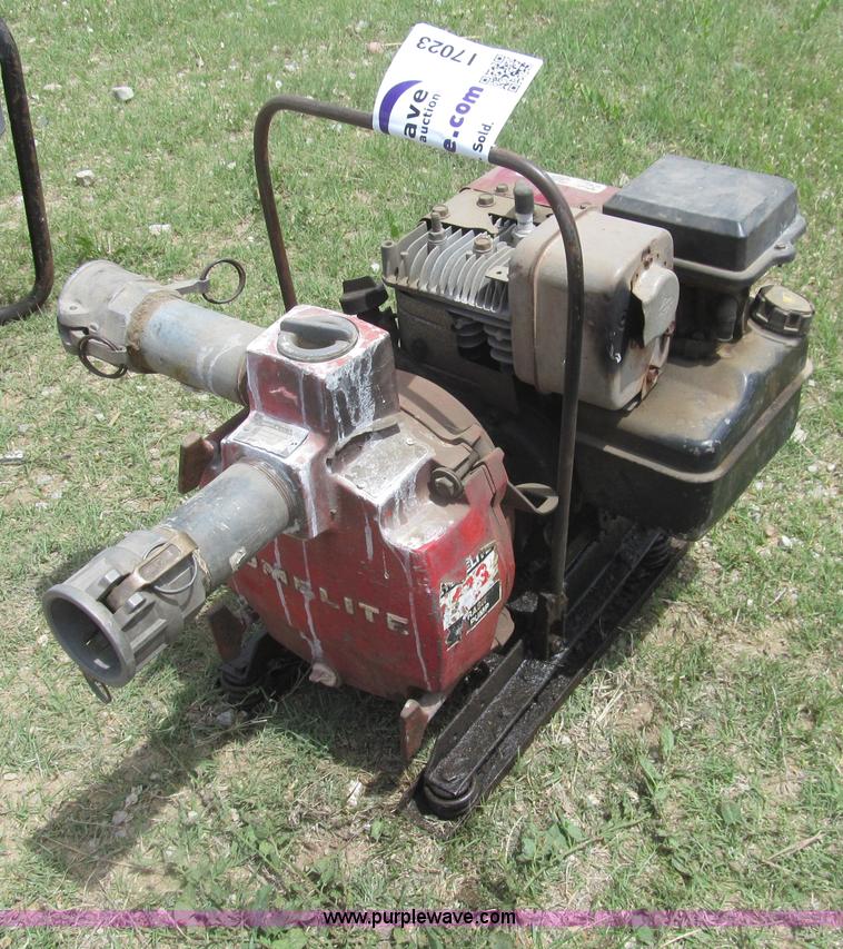 image for item I7023 Briggs & Stratton water pump