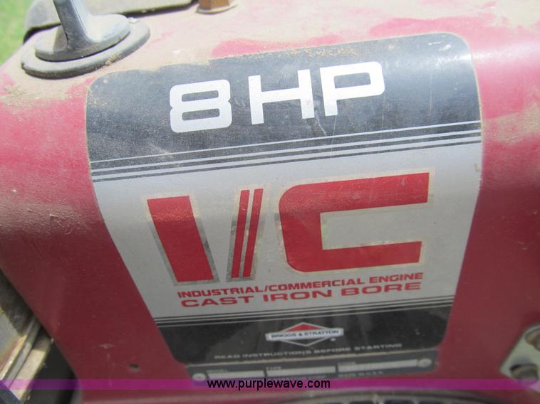 image for item I7024 Briggs & Stratton 195437 gas engine