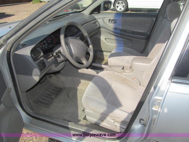 image for item I7028 1998 Nissan Altima GXE