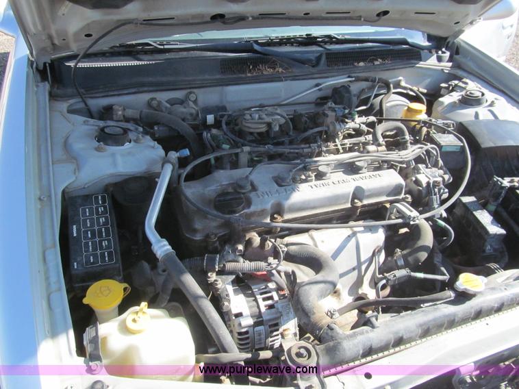 image for item I7028 1998 Nissan Altima GXE