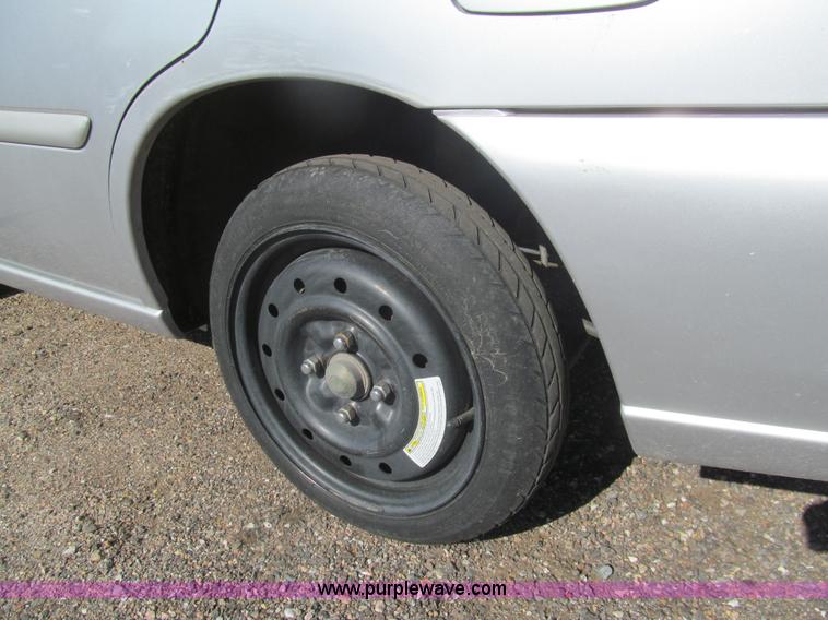 image for item I7028 1998 Nissan Altima GXE