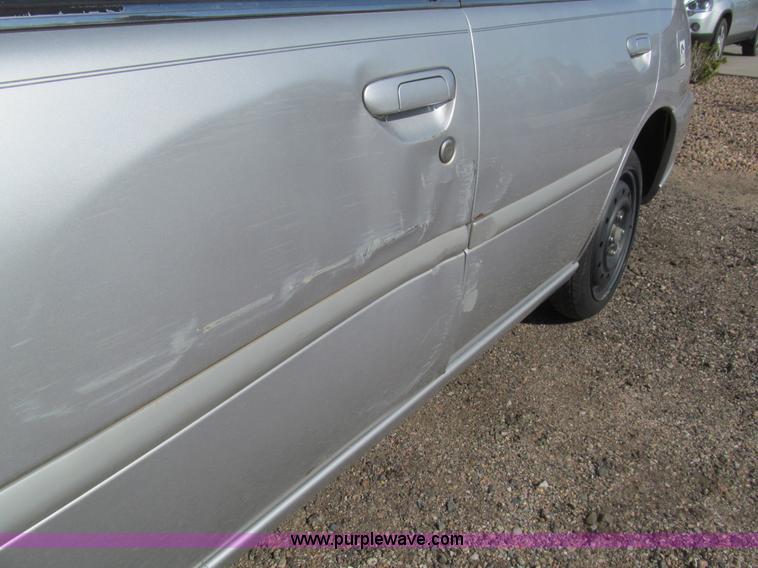 image for item I7028 1998 Nissan Altima GXE